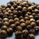 Walnuss Holz Perle 10 mm - Image 3